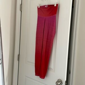 Niyama sol XS women’s pink and red ombré leggings. Like new. High rise.